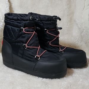 NEW Hunter snow boots